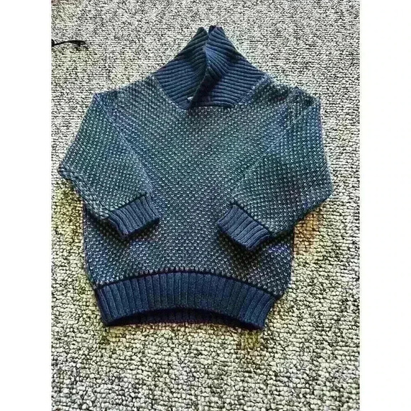 lot of 2 boys 2T Sweaters - Picture 2 of 3